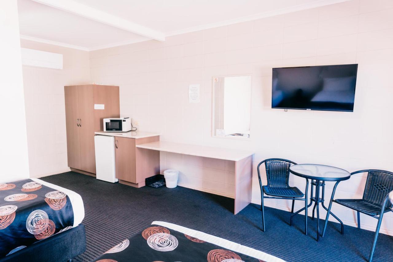 Motel Poinsettia Port Augusta Exterior foto